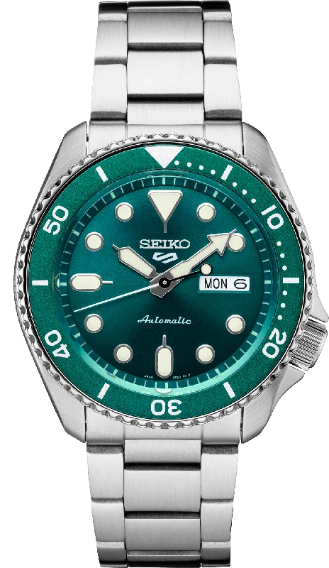 Seiko 5 Sports SRPD61